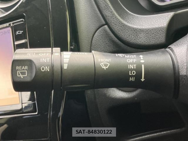 Nissan NOTE 2018-08 8546016-17