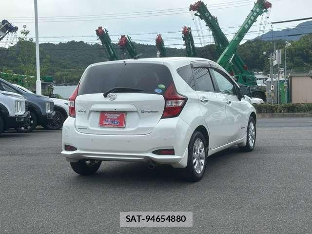 Nissan NOTE 2019-03 8546123-1