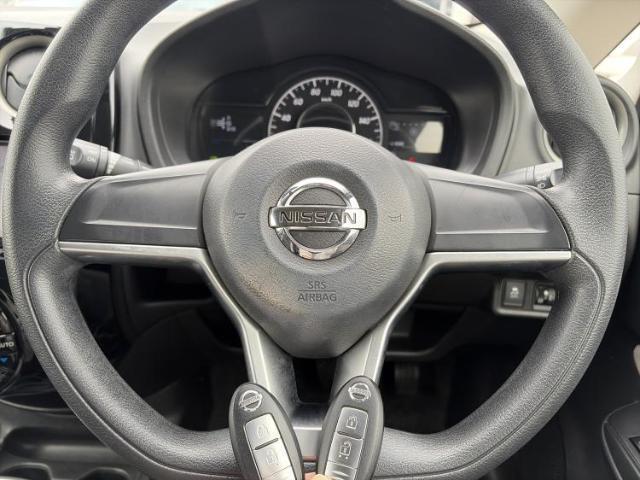 Nissan NOTE 2017-04 8546479-14