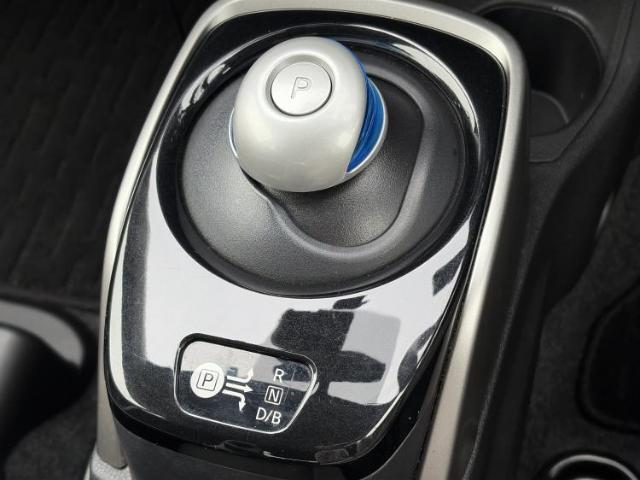 Nissan NOTE 2017-04 8546479-17