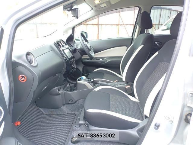 Nissan NOTE 2019-08 8546582-15