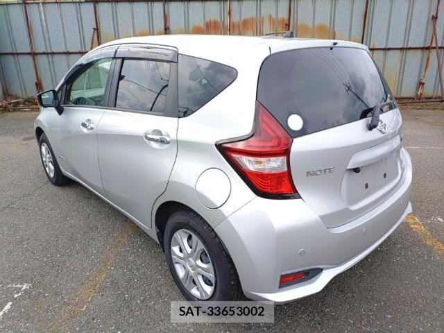 Nissan NOTE 2019-08 8546582-5