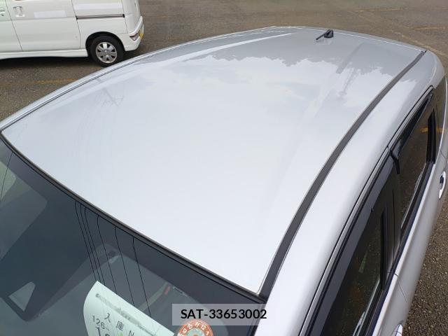 Nissan NOTE 2019-08 8546582-6