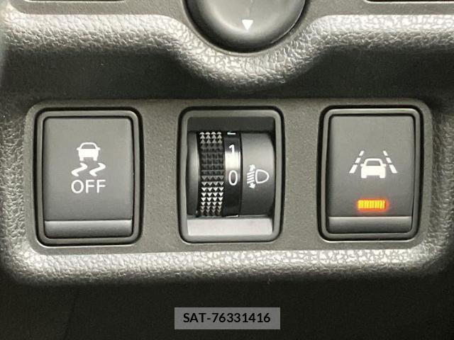 Nissan NOTE 2016-08 8546813-13