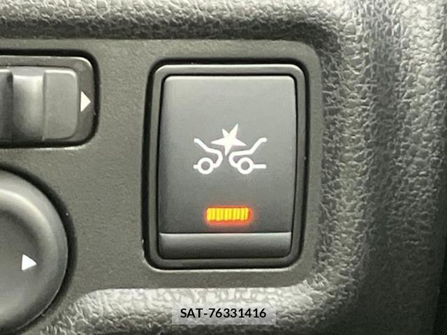 Nissan NOTE 2016-08 8546813-14