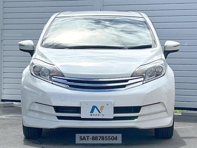 Nissan NOTE 2015-03 8546875-16