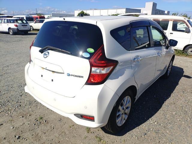 Nissan NOTE 2019-05 8547520-4