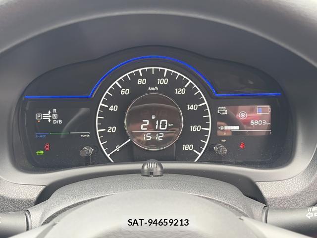 Nissan NOTE 2017-07 8548755-14
