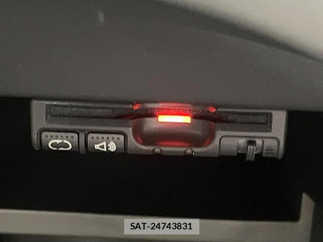 Nissan NOTE 2013-07 8549045-3