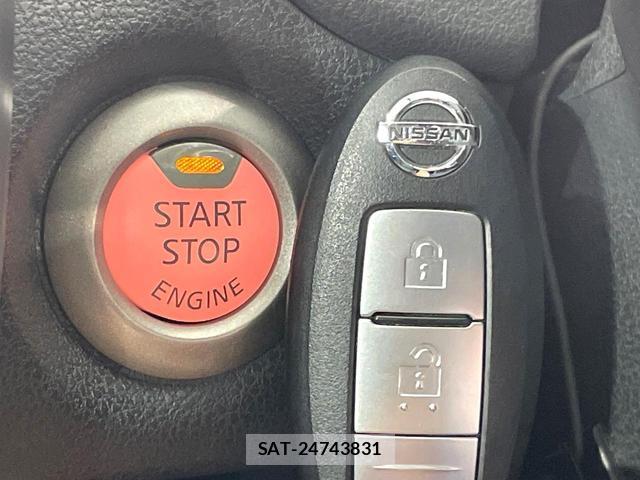 Nissan NOTE 2013-07 8549045-5