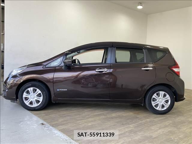 Nissan NOTE 2017-05 8549345-4