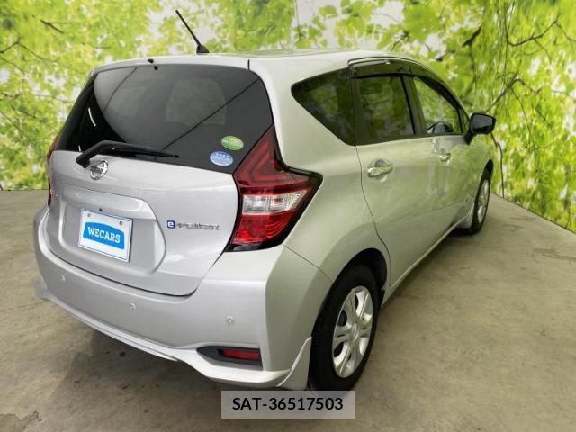 Nissan NOTE 2017-12 8549601-2