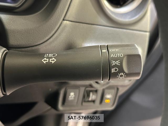 Nissan NOTE 2016-03 8549809-8