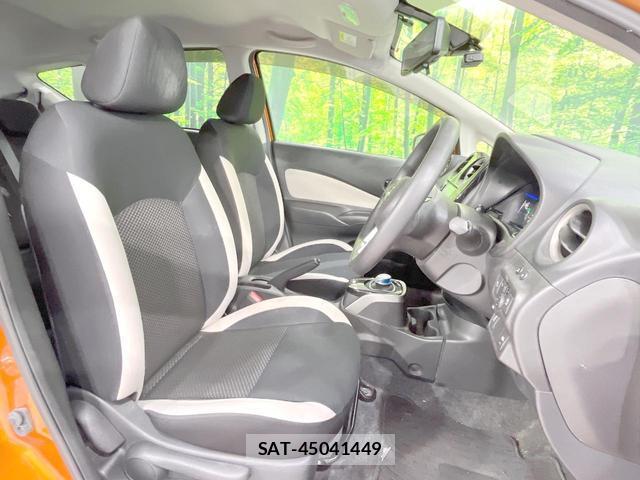 Nissan NOTE 2016-11 8550569-7