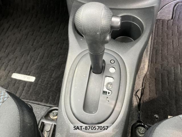 Nissan NOTE 2013-05 8550607-13