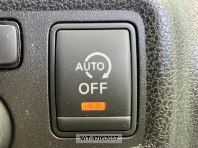 Nissan NOTE 2013-05 8550607-16