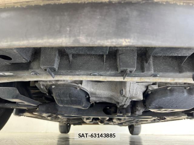 Nissan NOTE 2013-08 8550904-18