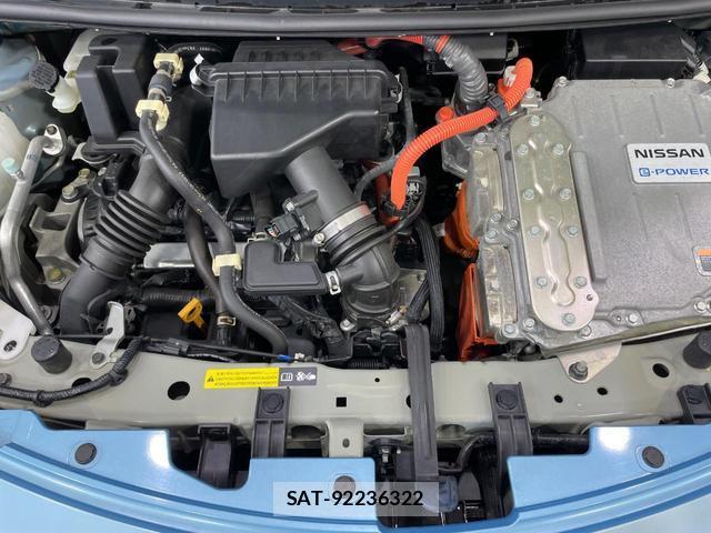 Nissan NOTE 2017-08 8550924-17
