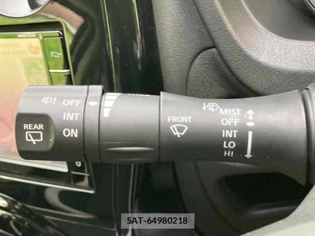 Nissan NOTE 2018-03 8551483-16
