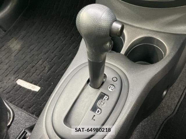 Nissan NOTE 2018-03 8551483-17