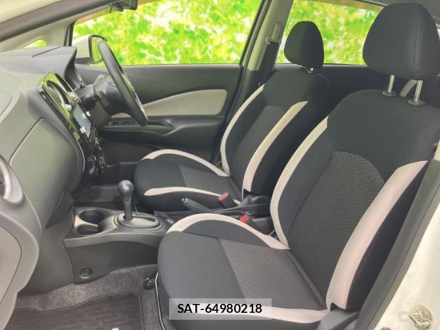 Nissan NOTE 2018-03 8551483-5