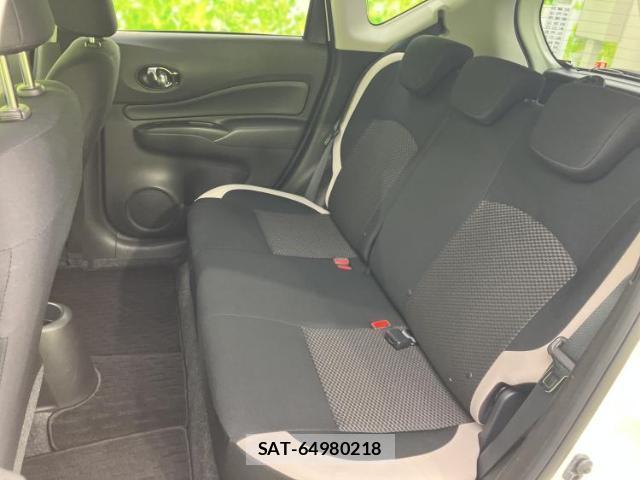 Nissan NOTE 2018-03 8551483-6
