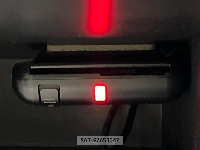 Nissan NOTE 2018-04 8551705-5