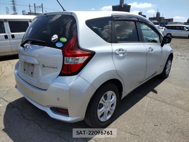 Nissan NOTE 2019-08 8552159-4