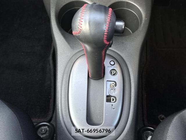 Nissan NOTE 2015-06 8552460-16