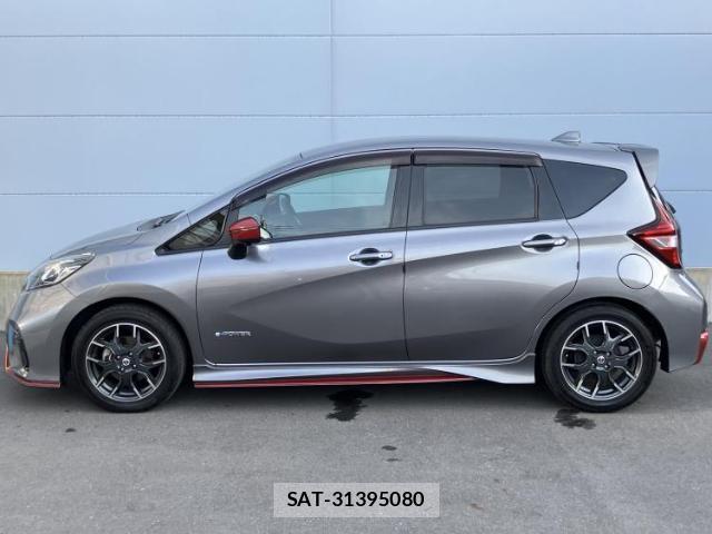 Nissan NOTE 2018-10 8552493-1