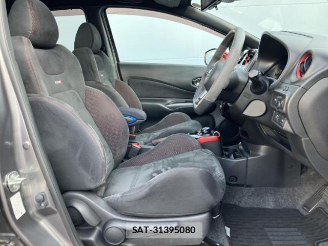 Nissan NOTE 2018-10 8552493-4
