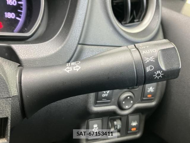 Nissan NOTE 2016-01 8552521-13
