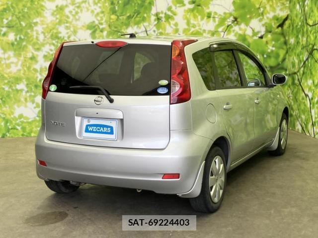 Nissan NOTE 2011-08 8552581-2