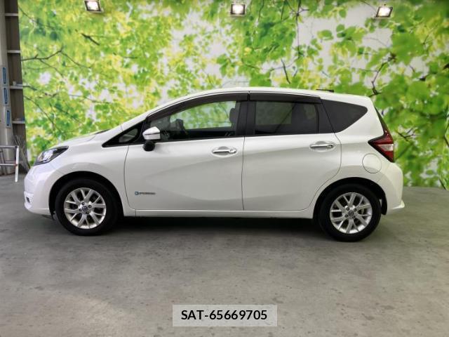 Nissan NOTE 2019-09 8552601-1