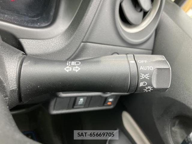 Nissan NOTE 2019-09 8552601-15