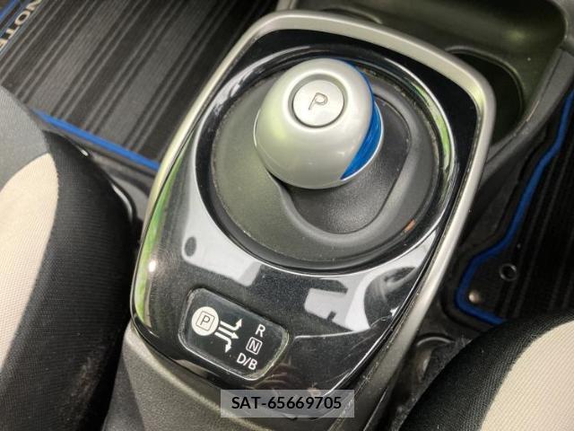 Nissan NOTE 2019-09 8552601-17