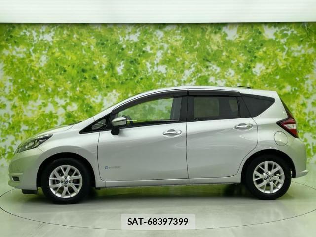 Nissan NOTE 2018-10 8552646-1