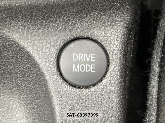 Nissan NOTE 2018-10 8552646-17