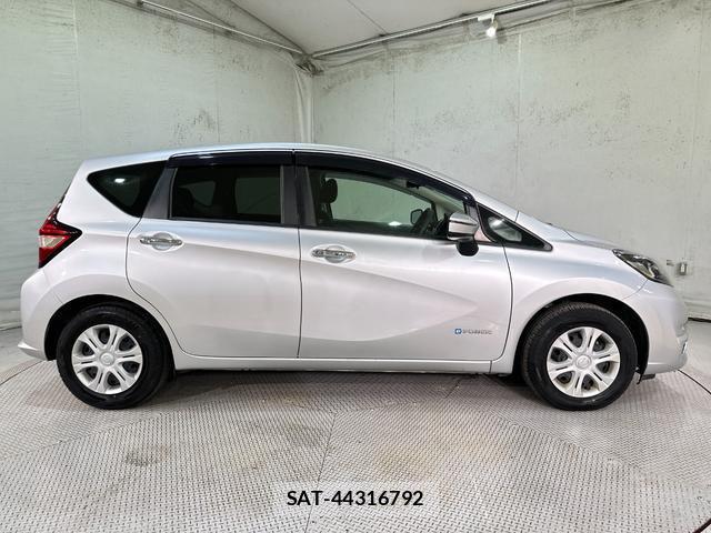 Nissan NOTE 2019-07 8552790-14