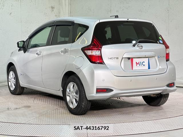 Nissan NOTE 2019-07 8552790-17