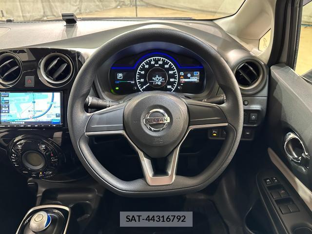Nissan NOTE 2019-07 8552790-7
