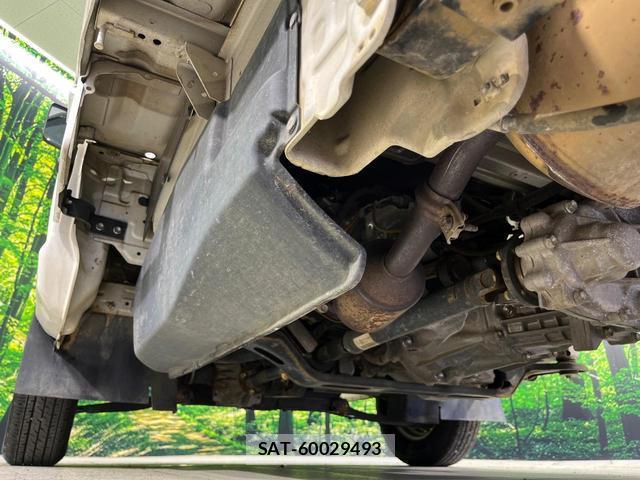 Nissan CLIPPER TRUCK 2014-11 8546642-17