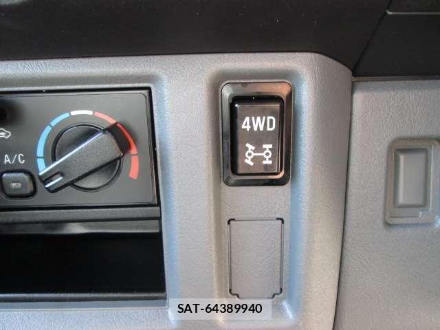 Nissan CLIPPER VAN 2012-09 8550939-13