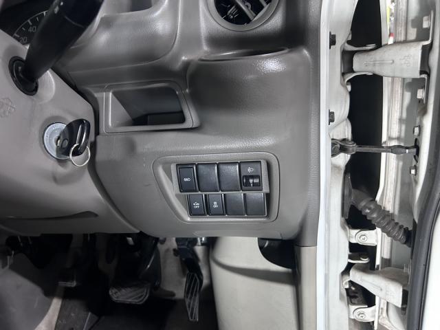 Nissan CLIPPER VAN 2018-07 8551588-12