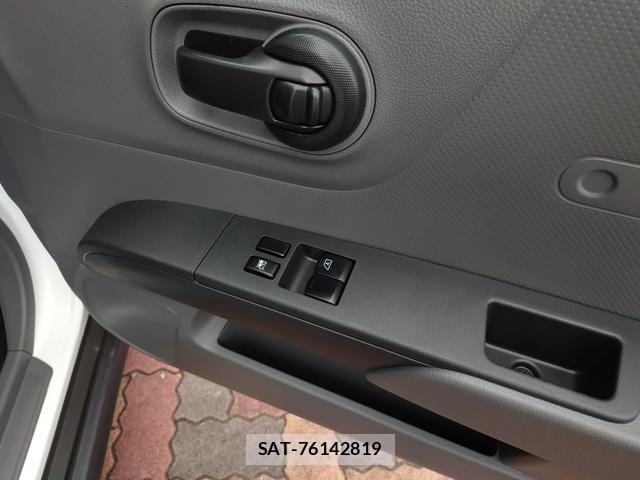 Nissan NV150 AD 2018-11 8545499-16