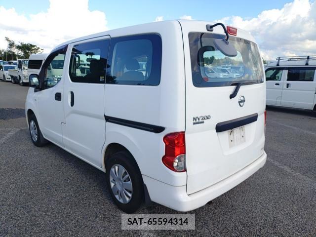 Nissan VANETTE VAN 2017-08 8546521-4
