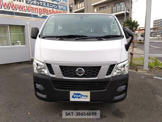 Nissan NV350 Caravan 2014-12 8545687-1