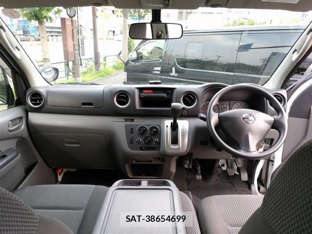 Nissan NV350 Caravan 2014-12 8545687-10