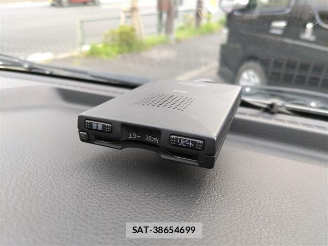 Nissan NV350 Caravan 2014-12 8545687-14