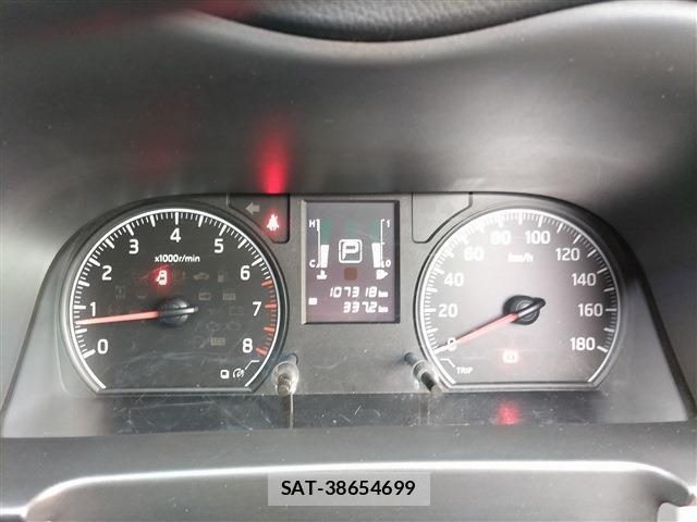 Nissan NV350 Caravan 2014-12 8545687-16